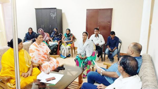 आदिवासी विभाग में चतुर्थ श्रेणी में नौकरी का झांसा दे 1 से 3 लाख मांगें-पीडि़त