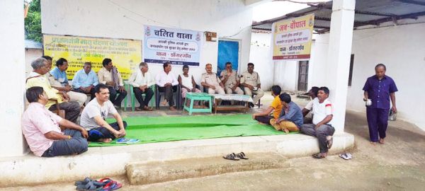 पुलिस ने करमरी में लगाया जन चौपाल