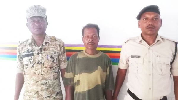 बिना बताए जाने पर पत्नी की हत्या