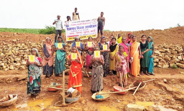 5रोजगार दिवस में दी गई मनरेगा के अधिकारों की जानकारी