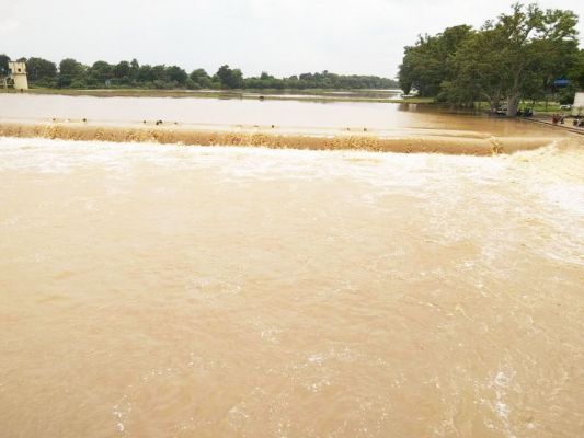 देखें VIDEO : मानसून की धार से शिवनाथ की बढ़ी रफ्तार