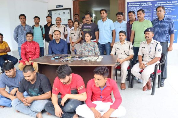 विभिन्न राज्यों में 100 से अधिक घटनाओं को अंजाम देने वाले ठगों का पर्दाफाश