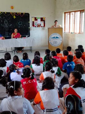 मॉडर्न कान्वेंट स्कूल में सहज-असहज स्पर्श पर कार्यशाला