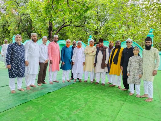 हर्षोल्लास से मनी ईद उल अजहा, देश में खुशहाली और अमन चैन की मांगी दुआ