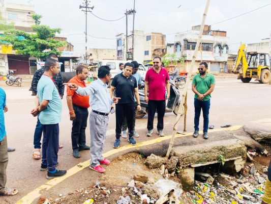 गंदगी फैलाने वालों पर जुर्माना
