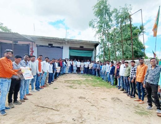 राज्य सरकार की विफलताओं को लोगों के बीच जाकर बताएं-रविन्द्र