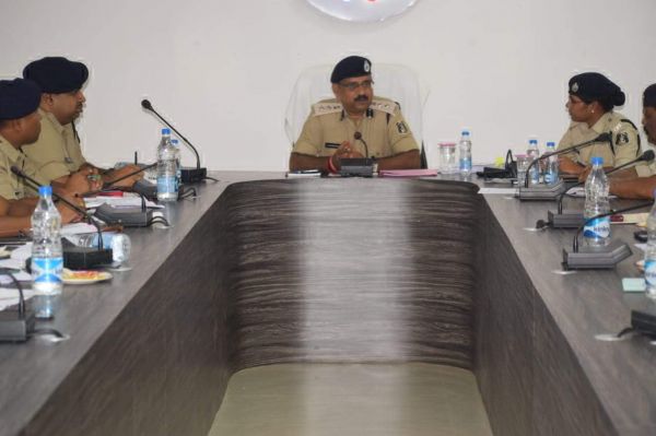 सूचना तंत्र को अधिक मजबूत कर त्वरित कार्रवाई करने निर्देश