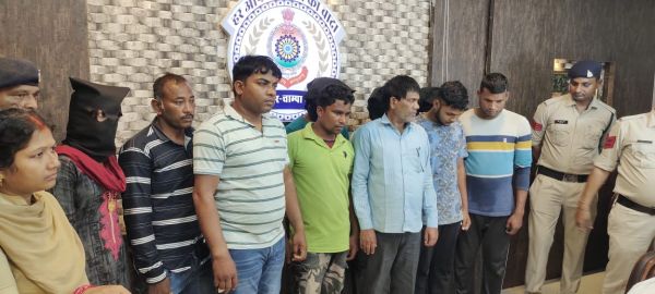 पारसमणी पत्थर के लालच में बैगा की हत्या, जंगल में दफनाया, महिला सहित 10 गिरफ्तार