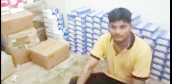 इलेक्ट्रिक गोदाम में चोरी का आरोपी पकड़ाया