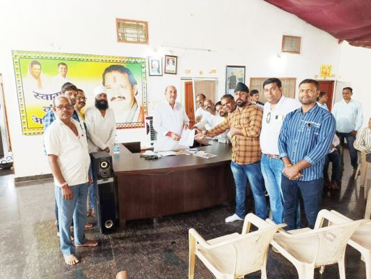 द्रौपदी मुर्मू को वोट देने भाजपा कार्यकर्ताओं ने की विधायक से मुलाकात