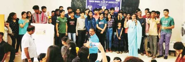 कैरियर काउंसलिंग में छात्रों को दी कई जानकारियां, समस्याओं का निदान