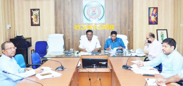 शत-प्रतिशत ग्राम पंचायतों में गोधन न्याय योजना का सक्रिय रूप से संचालन करें - कलेक्टर