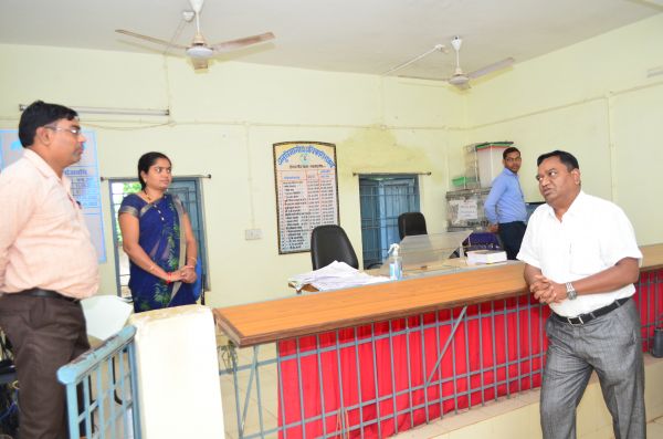 जन चौपाल में जाति प्रमाण पत्र और ऋण पुस्तिका करें वितरण