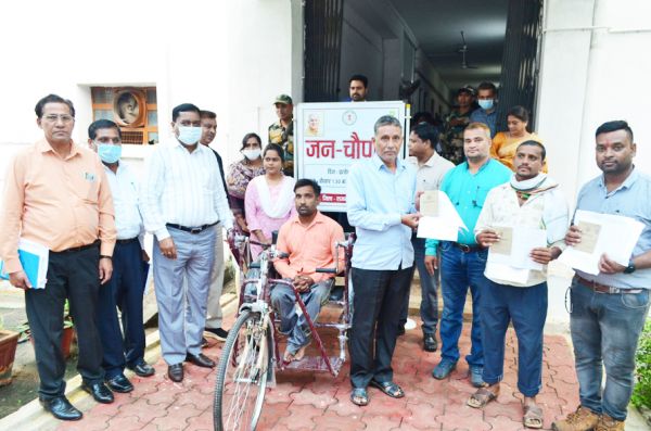 जन चौपाल में ट्राईसाइकिल की पूरी हुई आस, 55 आवेदन मिले