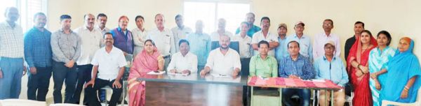 व्यापारियों ने 11 साल से नहीं दिया मंडी काम्प्लेक्स का किराया