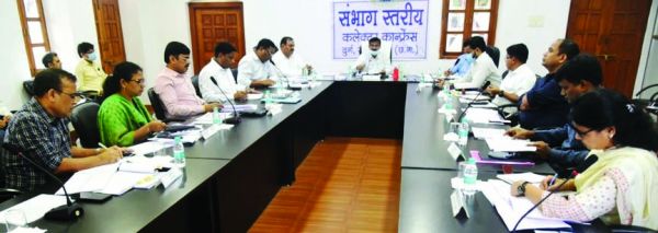 फ्लैगशिप योजनाओं के लक्ष्य तय समय पर करें पूरा