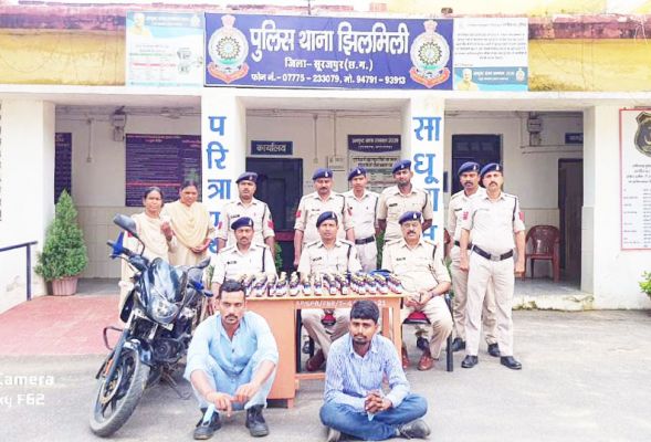 नशीली कफ सिरप संग यूपी के 2 बंदी