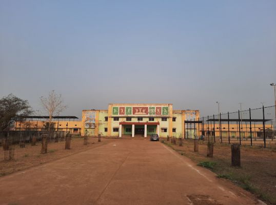 5 वर्षों में ही जिला स्टेडियम का घटिया निर्माण उजागर