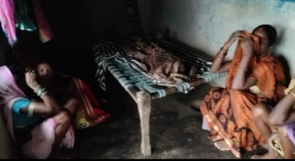 बरसाती नदी में अचानक बाढ़ से बहे दादी और पोती, पोती की मौत दादी का पता नहीं, ढूढंने में लगे लोग