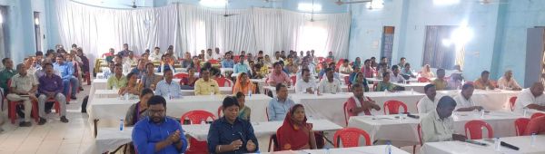 जनप्रतिनिधियों व अधिकारी-कर्मचारी में सामंजस्य से योजनाओं लाभ का आम जनता तक पहुंचाने पर बल