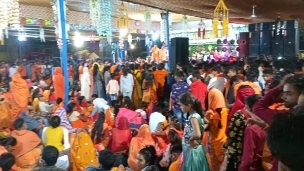 उत्तरवाहिनी रेणुका नदी से जल ले देवगढ़ पदयात्रा कर सैकड़ों भक्तों ने किया जलाभिषेक