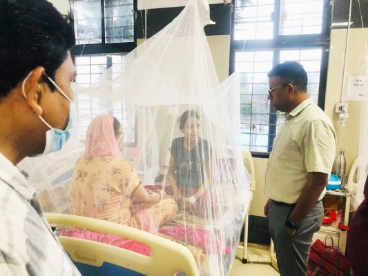कलेक्टर ने महारानी अस्पताल का किया औचक निरीक्षण
