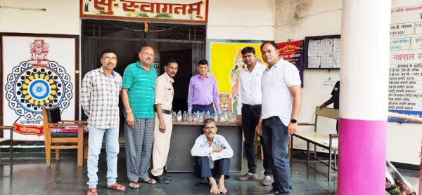 65 पौवा जब्त, 2 पकड़ाए