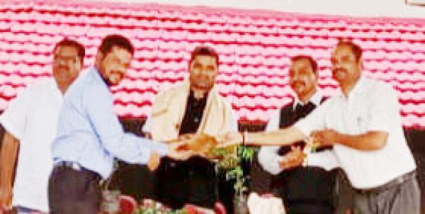 कारगिल विजय दिवस- पूर्व सैनिकों का सम्मान, शहिदों की याद में जले दीप