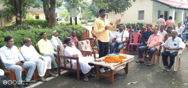 बीआरओ ने टटोली कांग्रेसियों की नब्ज, लिफाफा में बंद हुआ नामांकन फार्म