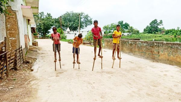 खेती के औजारों की पूजा के बाद हरेली का दिखा उत्साह