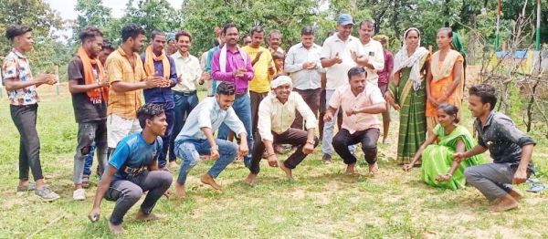 परम्परागत तरीके से मनी हरेली