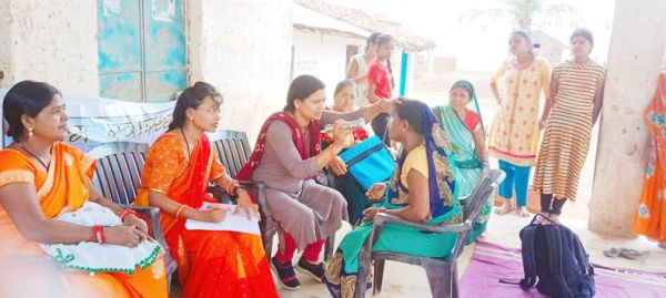 मोतियाबिंद मुक्त अभियान से लोगों की नेत्र ज्योति आ रही है वापस