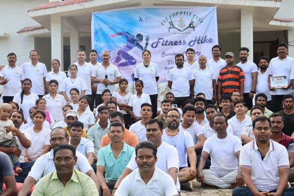 पुलिस अधिकारी-कर्मचारी व लोगों में स्वास्थ्य के प्रति जागरूकता लाने फिटनेस हाइक कार्यक्रम