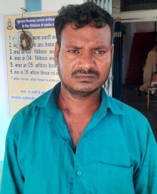 घर घुसकर महिला से छेड़छाड़-रेप की कोशिश, मुख्य आरोपी बंदी, सहयोगी फरार