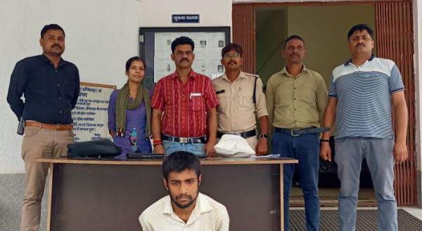 सीसीटीवी की मदद से लैपटॉप चोरी का आरोपी गिरफ्तार