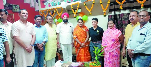 वंशिका का शहर कांग्रेस ने किया सम्मान