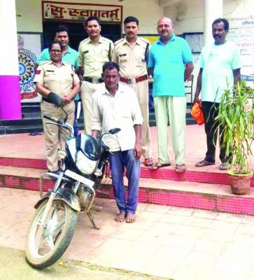 बाइक चोरी का आरोपी 48 घंटे में पकड़ाया, बेचने की फिराक में था
