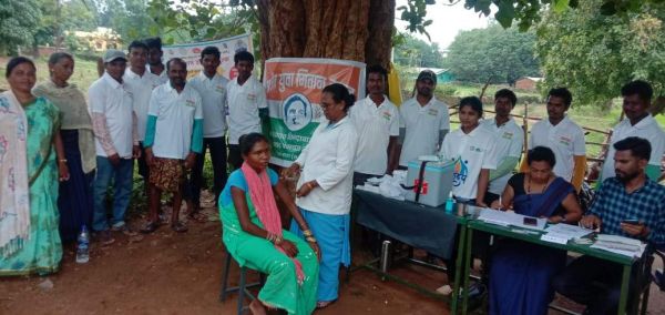 कोरोना टीकाकरण महा अभियान में दिखा उत्साह