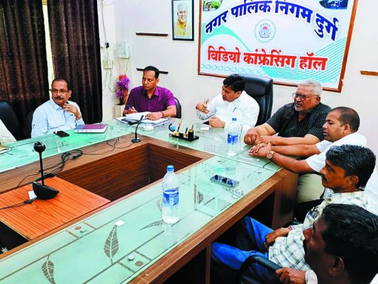 कार्यों में लापरवाही करने वाले इंजीनियरों  के विरुद्ध होगी सख्त कार्रवाई-महापौर