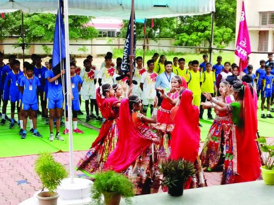 केवी में कलेक्टर ने किया संभागीय खेलकूद का उद्घाटन