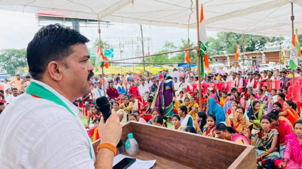 महंगाई के खिलाफ कांग्रेस का जंगी प्रदर्शन