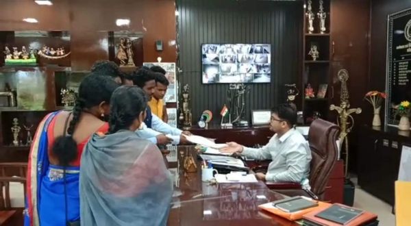 यादव समाज ने सौंपा ज्ञापन
