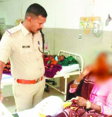 वर्दी ने फिर दिखाई मानवता, महिला को मिला नया जीवन,  बरसों से बिछड़े भाई को भी मिलाया