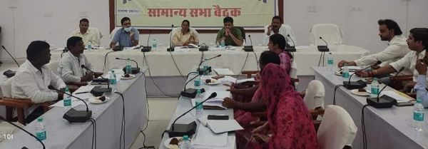 सरगुजा में मात्र 18 फीसदी धान की रोपाई, थरहा अब बोने योग्य नहीं