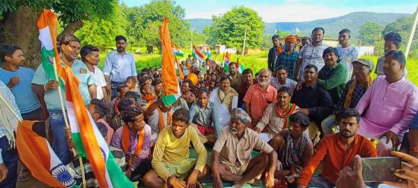 पहाड़ी कोरवाओं के घरों से घर-घर तिरंगा अभियान हुई शुरु