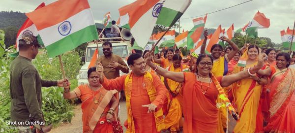 हमर तिरंगा-कांवड़ यात्रा में शामिल हुए जशपुर विधायक