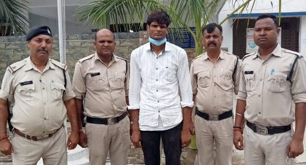  नशीली इंजेक्शन के साथ एक गिरफ्तार