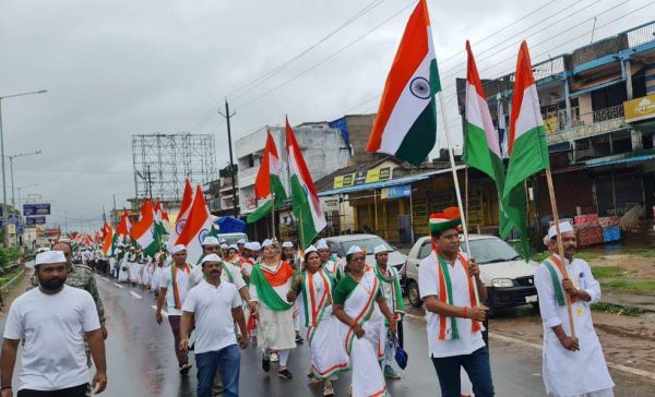 हीरक महोत्सव : मरकाम ने शुरू की 75 किमी की पदयात्रा