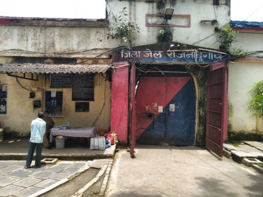 बंदियों की कलाईयां रहेंगी इस साल भी सूनी