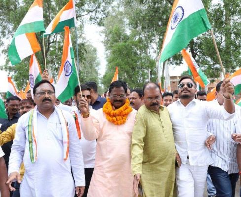 तिरंगा लेकर कांग्रेस सामाजिक सद्भाव को पुन: स्थापित करने निकली है-अमरजीत